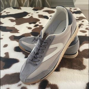 Tretorn tennis shoes